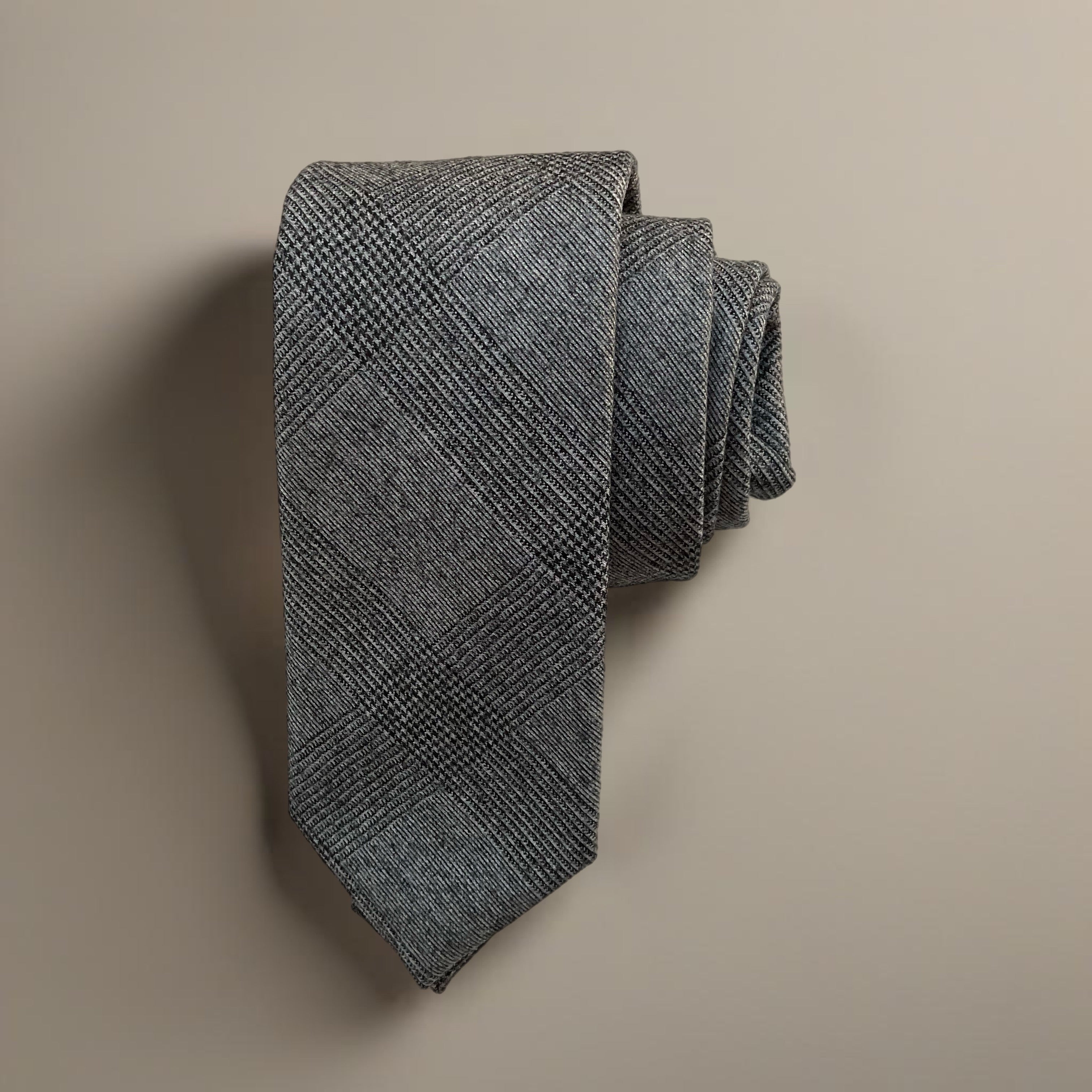 Black and White Prince Of Wales Tie