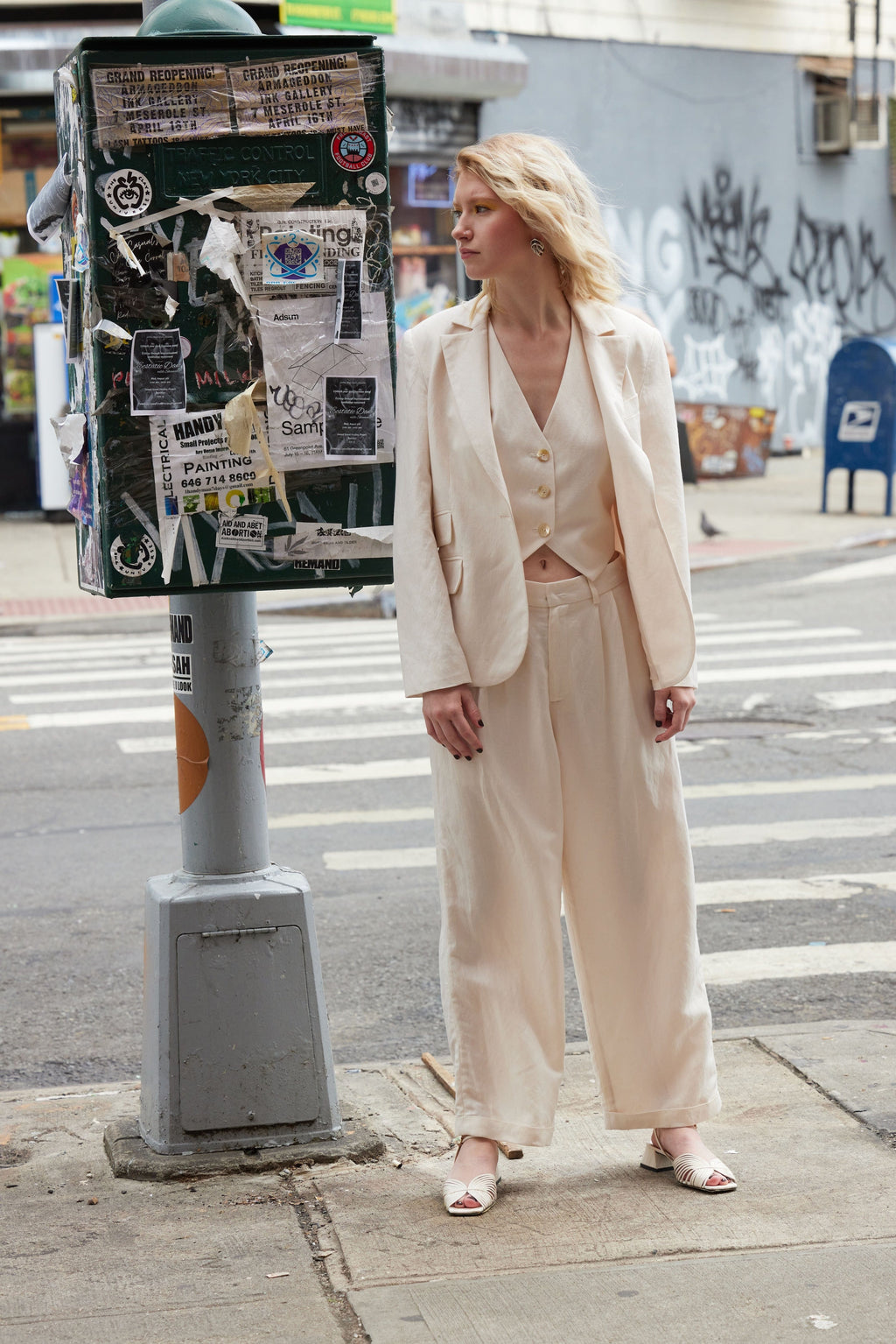 Charlie Pant in Linen Blend