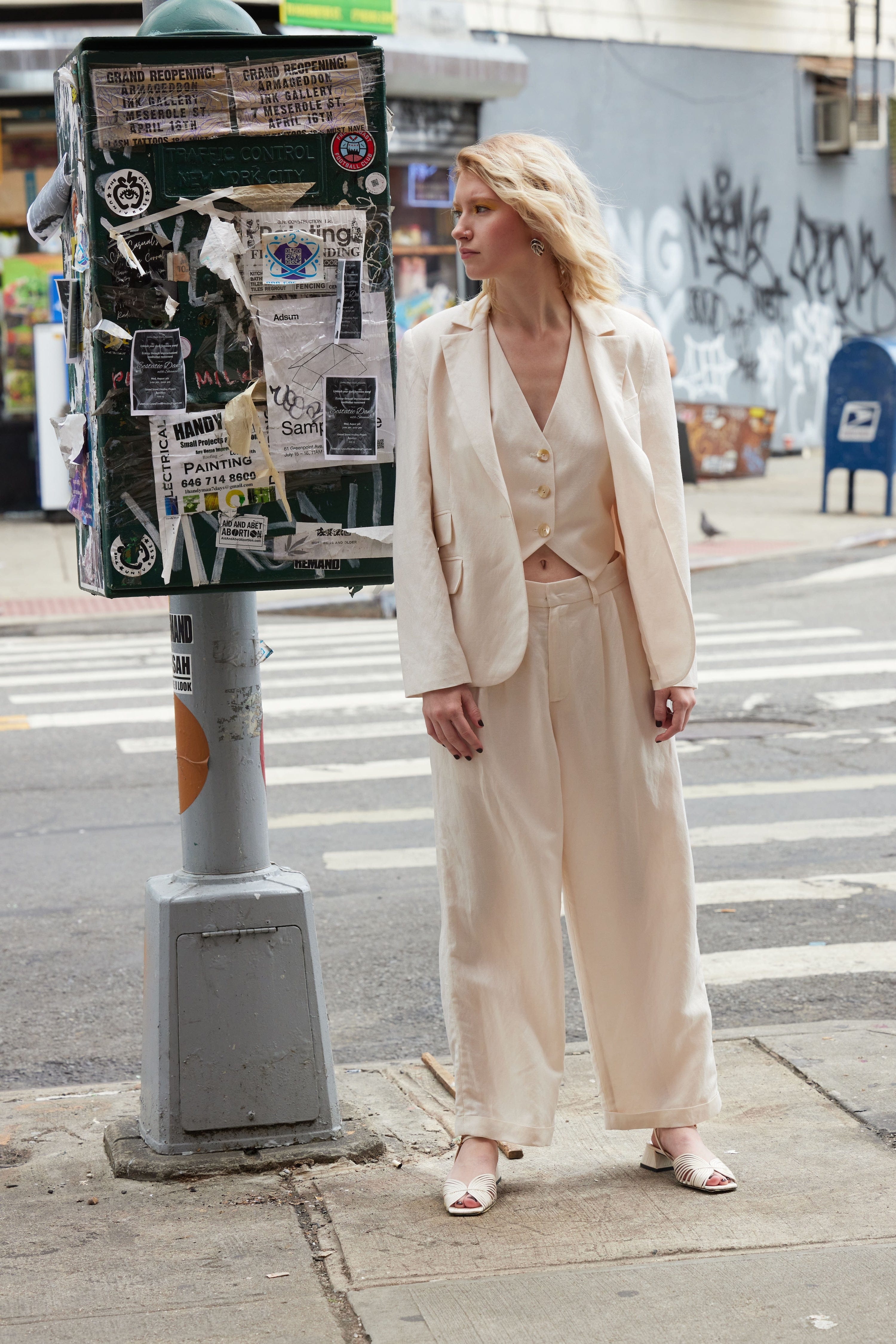 Charlie Pant in Linen Blend